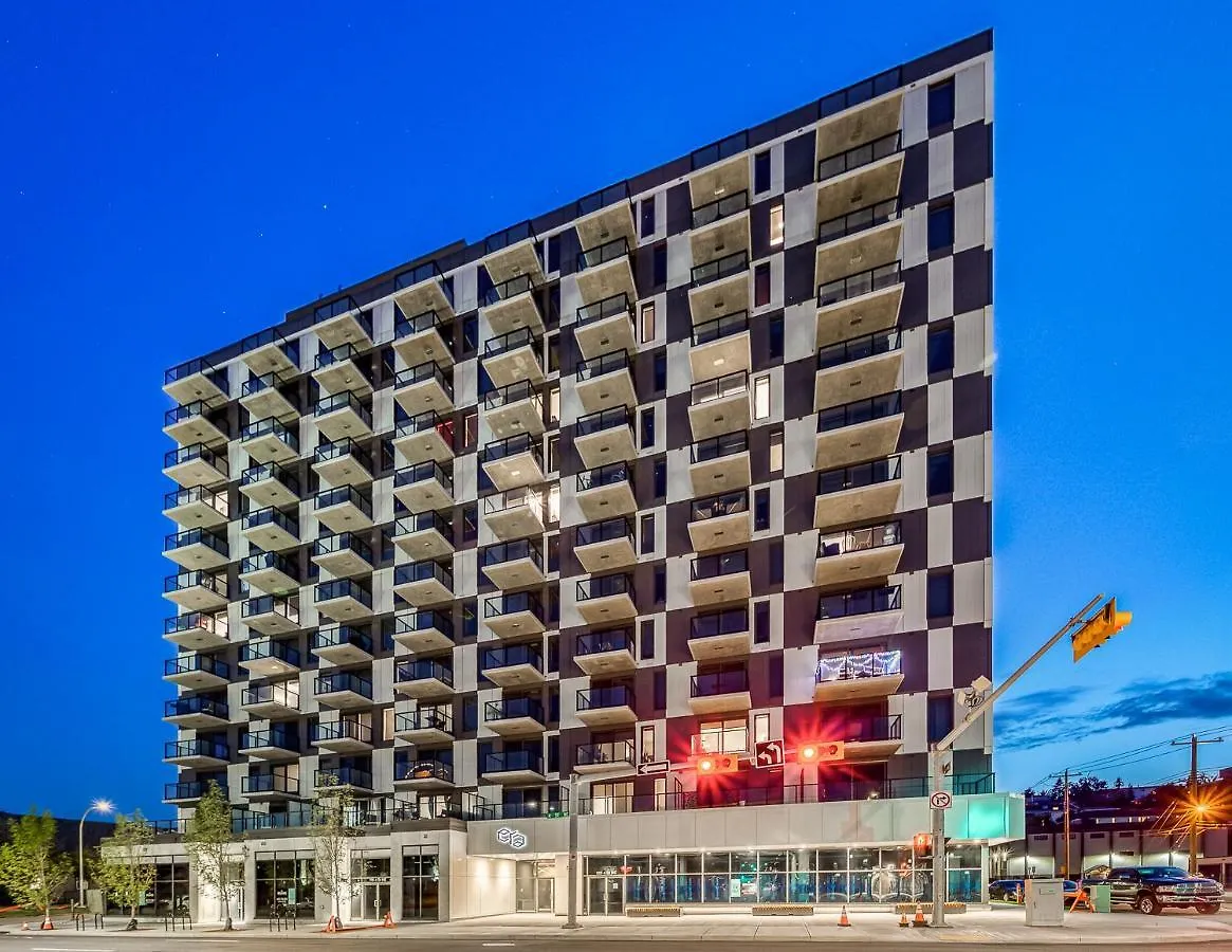 Steps From Downtown Calgary A Suite With A View Apartment